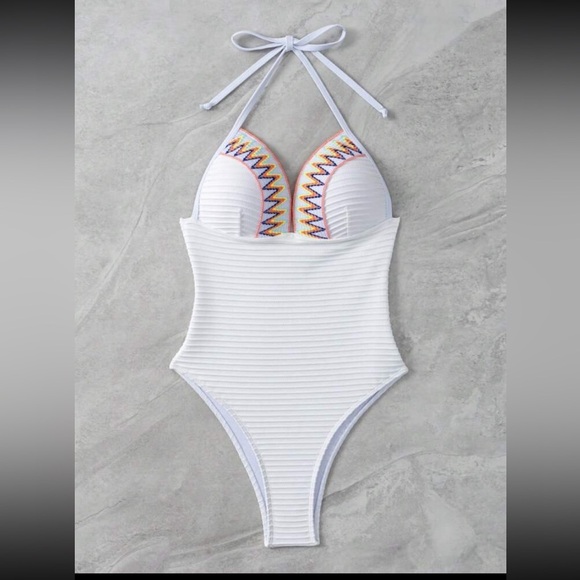 πΈ One piece tribal theme, textured, bathing suit - Picture 2 of 9